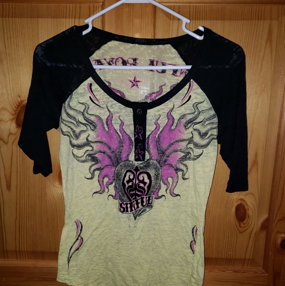 Sinful by Affliction Henley Shirt Womens Small Yellow Black Winged Heart Y2K 3/4